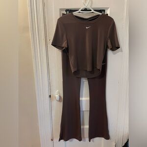New with Tags Brown Nike Lounge Set Size Medium